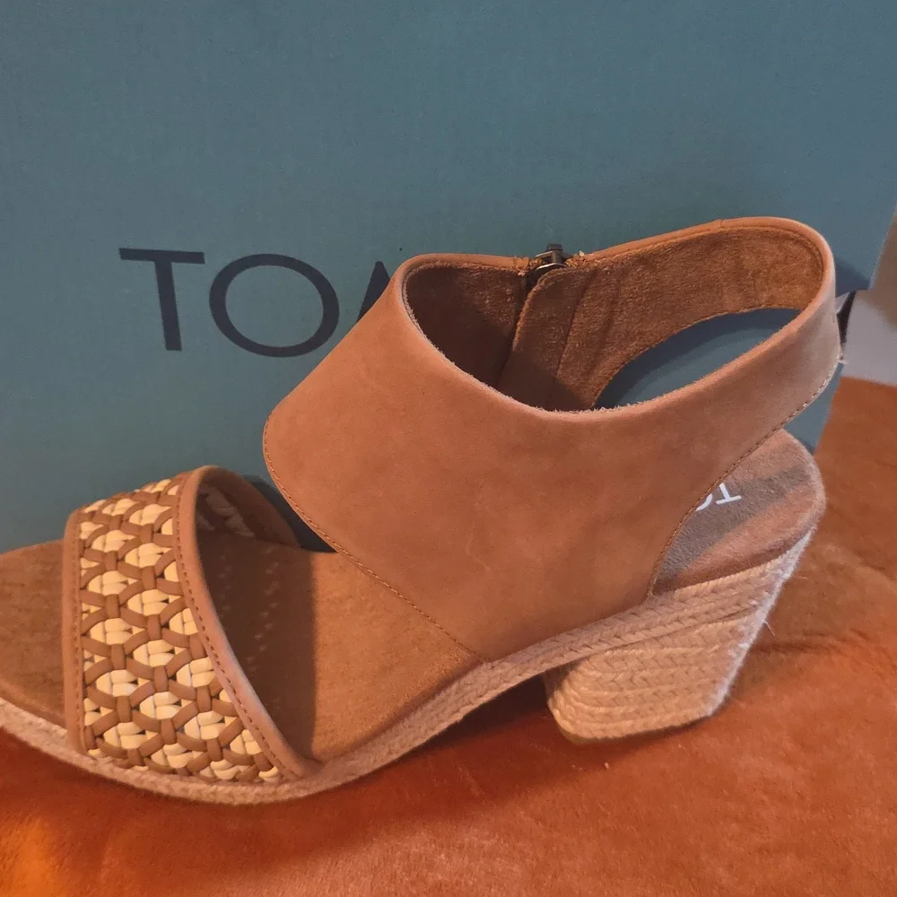 TOMS Women's Brown Wedge Sandals